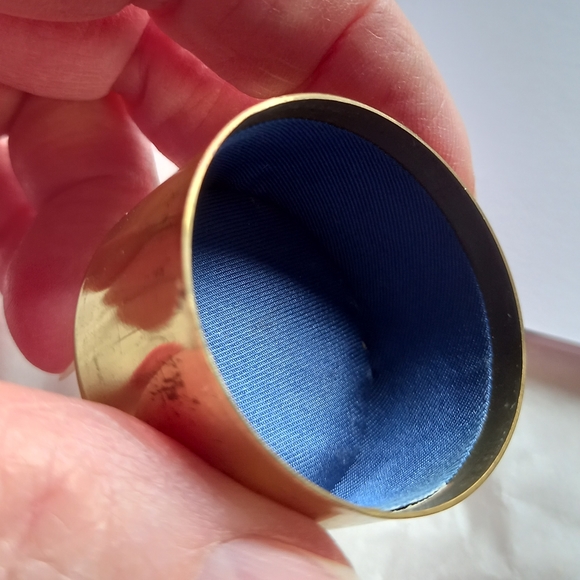 Vintage Floral Petit Point Pin, Needlepoint, Jewelry Trinket box - Picture 5 of 6